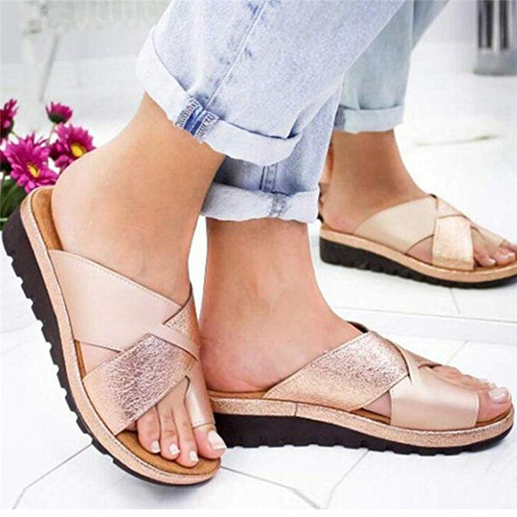 Women Outdoor Clip Toe Sandals Mid-heel Wedge Sandals
